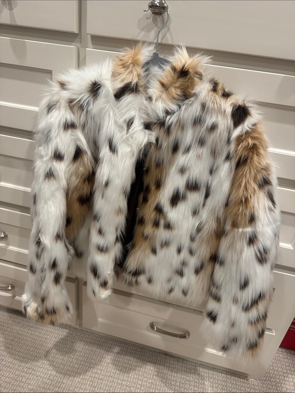 Faux Fur Leopard Spot Jacket - White & Brown